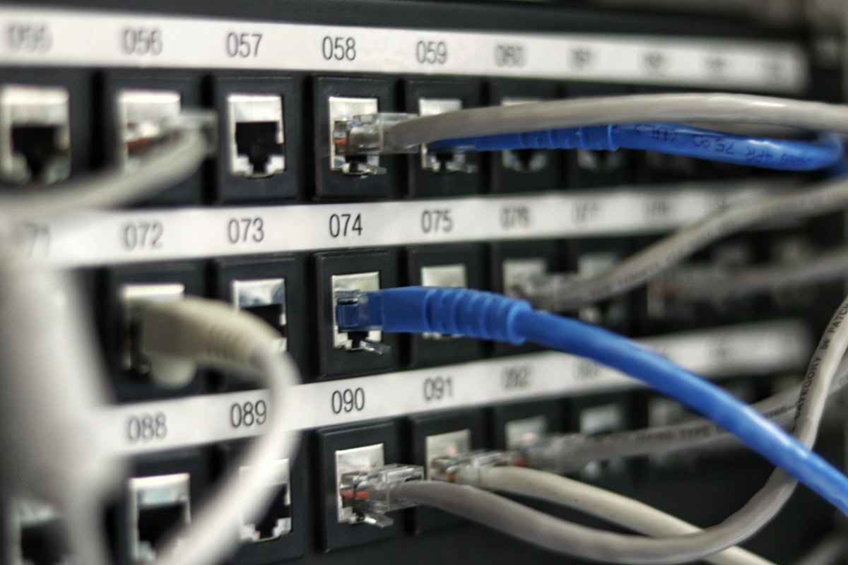 Configuración de DNS Cloudflare 1.1.1.1 en Smart TV para evitar cortes de IPTV